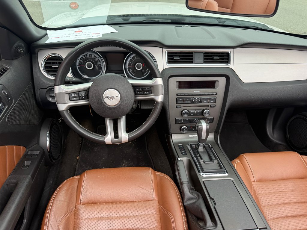2013 Ford Mustang V6 Premium in Lachenaie, Quebec - 12 - w1024h768px