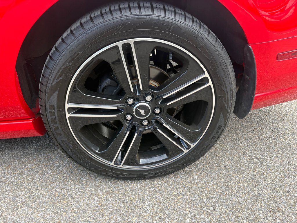 2014 Ford Mustang GT CALIFORNIA EDITION in Lachenaie, Quebec - 9 - w1024h768px