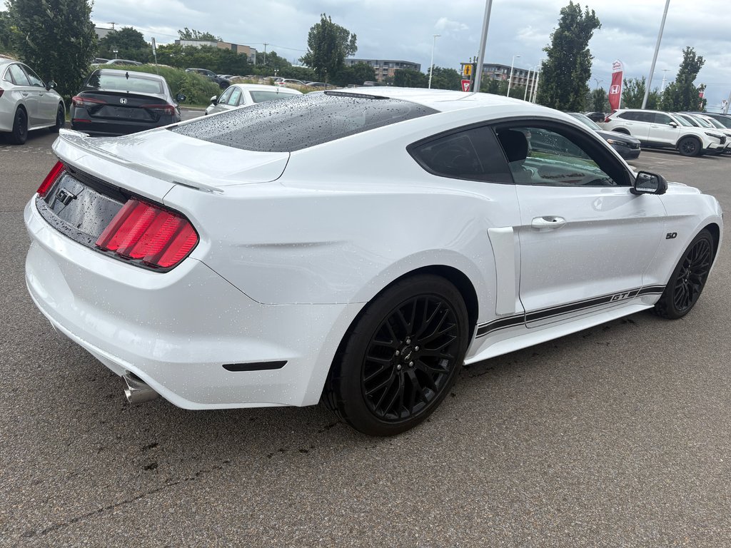 2015 Ford Mustang GT in Lachenaie, Quebec - 4 - w1024h768px