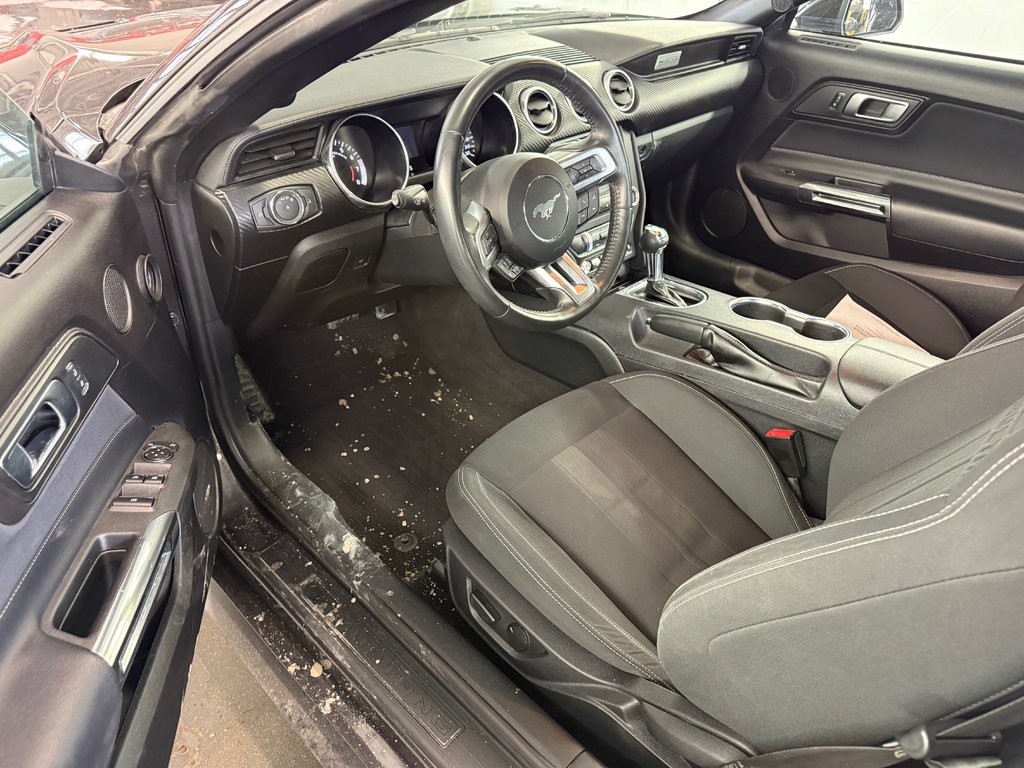 Ford Mustang ECOBOOST 2022 à Lachenaie, Québec - 11 - w1024h768px