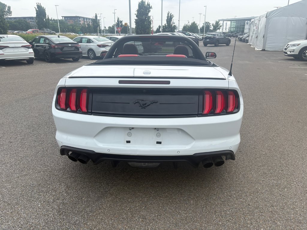 2022 Ford Mustang PREMIUM in Lachenaie, Quebec - 6 - w1024h768px