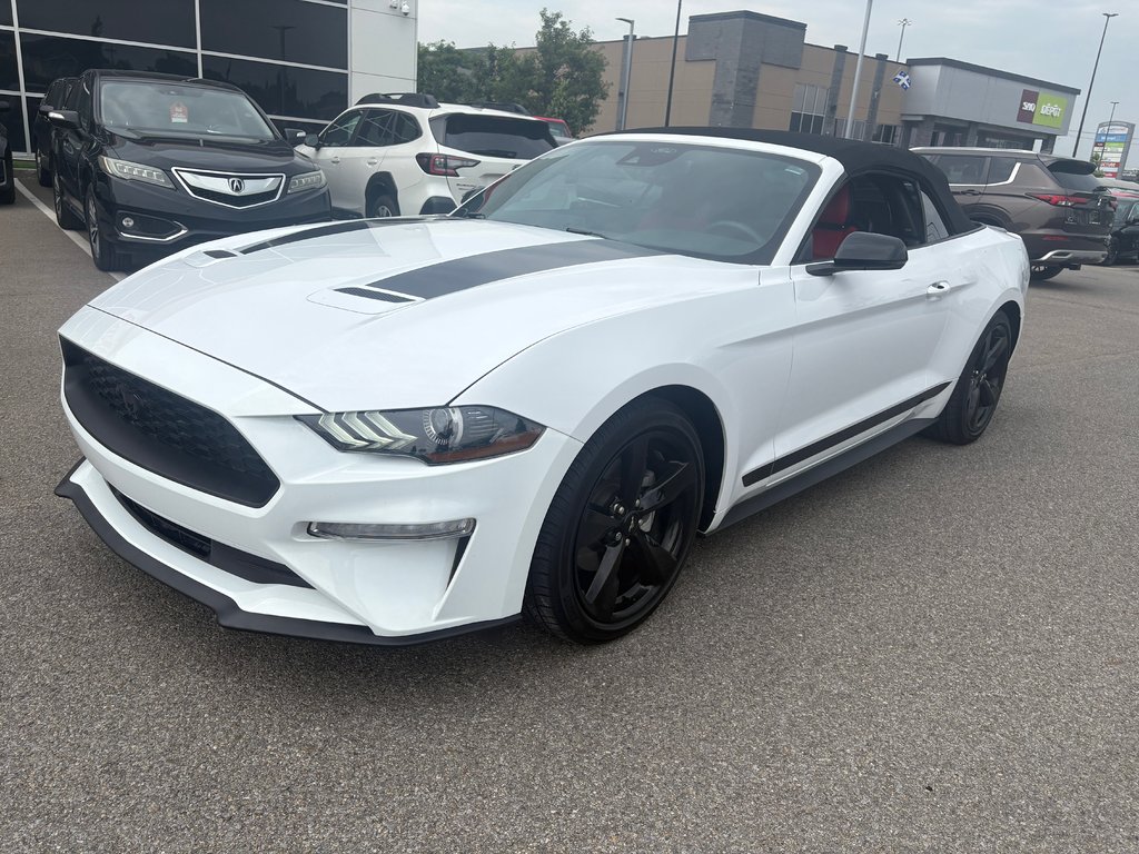 2022 Ford Mustang PREMIUM in Lachenaie, Quebec - 1 - w1024h768px