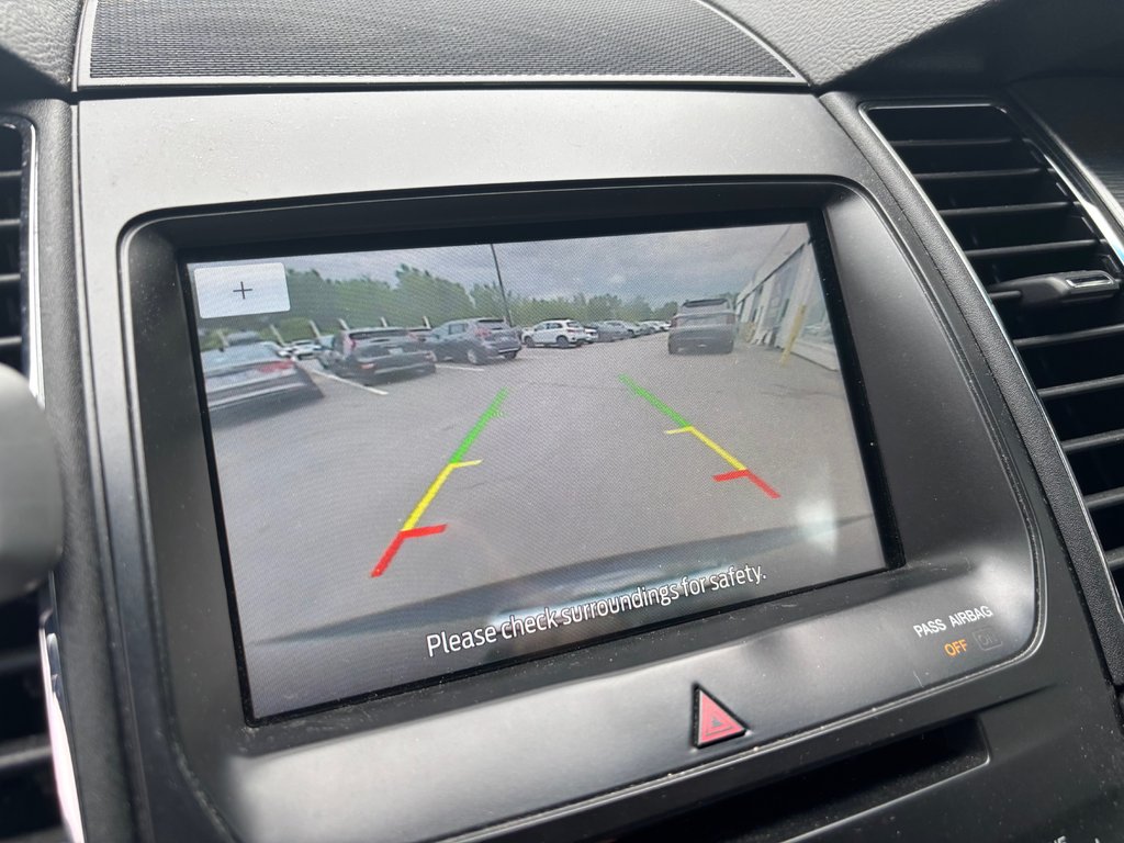Ford Taurus SEL 2018 à Montréal, Québec - 12 - w1024h768px