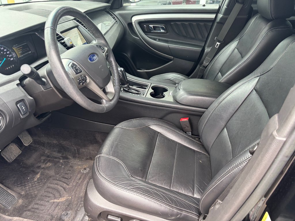 Ford Taurus SEL 2018 à Montréal, Québec - 7 - w1024h768px
