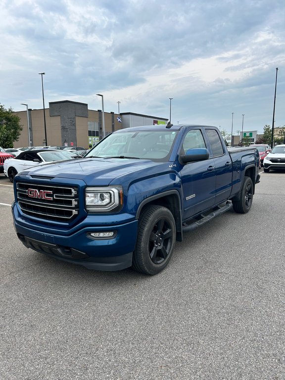 2017 GMC Sierra 1500 SLE in Lachenaie, Quebec - 1 - w1024h768px