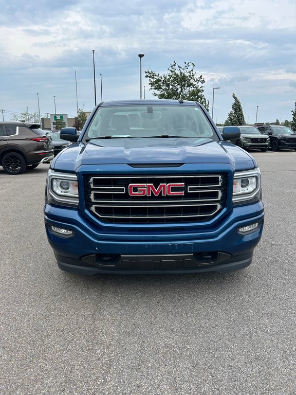 2017 GMC Sierra 1500 SLE in Lachenaie, Quebec - 6 - w1024h768px