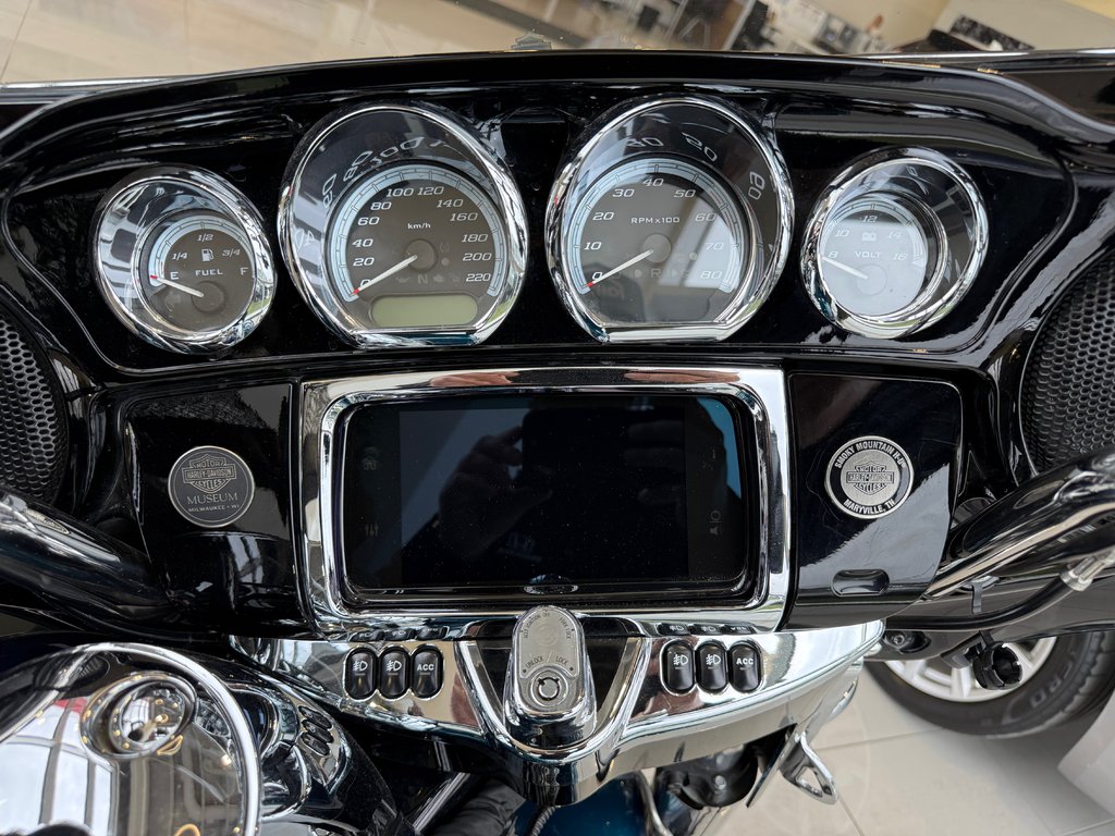 2020 Harley-Davidson FLHTK in Lachenaie, Quebec - 7 - w1024h768px