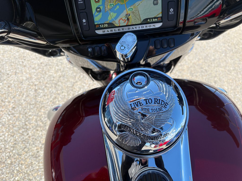 2016 Harley-Davidson Street Glide FLHXS in Montreal, Quebec - 13 - w1024h768px