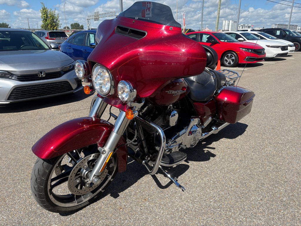 2016 Harley-Davidson Street Glide FLHXS in Montreal, Quebec - 7 - w1024h768px
