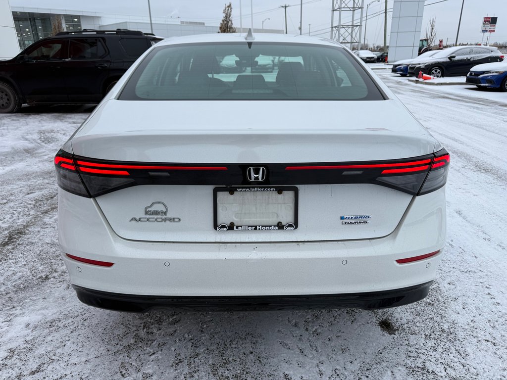 2024 Honda Accord Hybrid Touring in Lachenaie, Quebec - 5 - w1024h768px