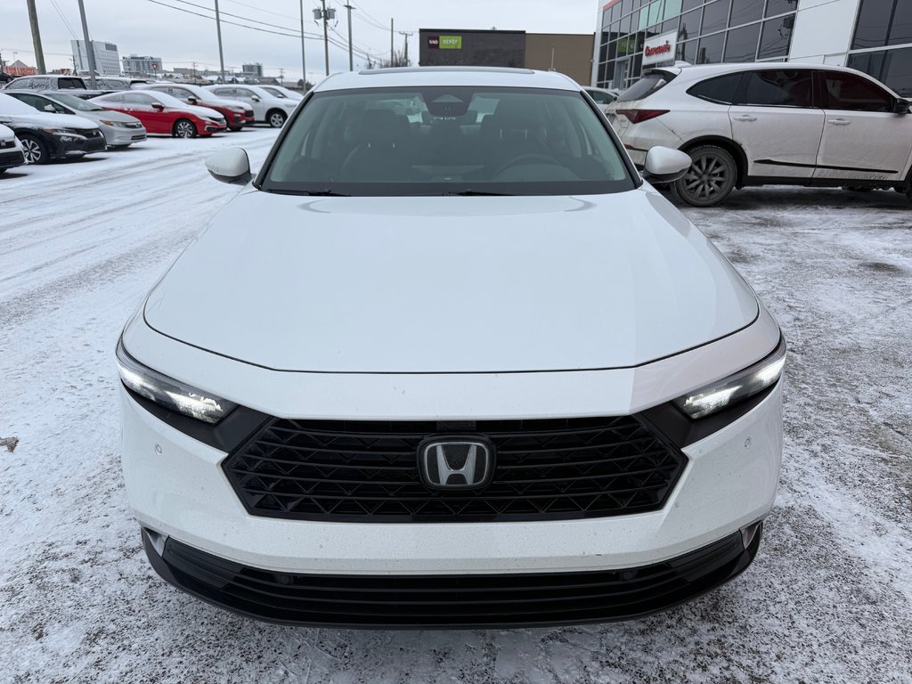 2024 Honda Accord Hybrid Touring in Lachenaie, Quebec - 10 - w1024h768px