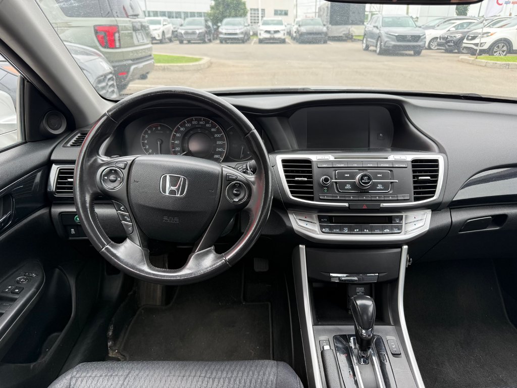 Honda Accord Sedan Sport/JAMAIS ACCIDENTÉ/17 DOSSIERS ENTRETIENT 2013 à Lachenaie, Québec - 10 - w1024h768px