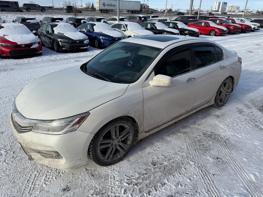 Honda Accord Sedan Touring 2016 à Lachenaie, Québec - 1 - w1024h768px