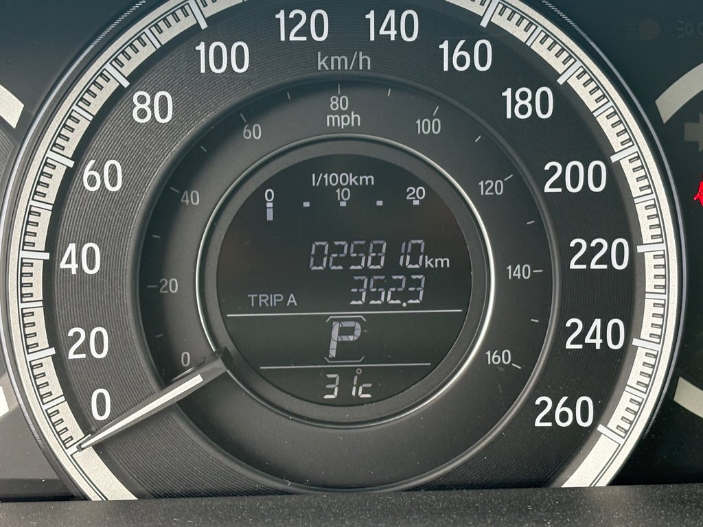 2017 Honda Accord Sedan LX in Montréal, Quebec - 5 - w1024h768px