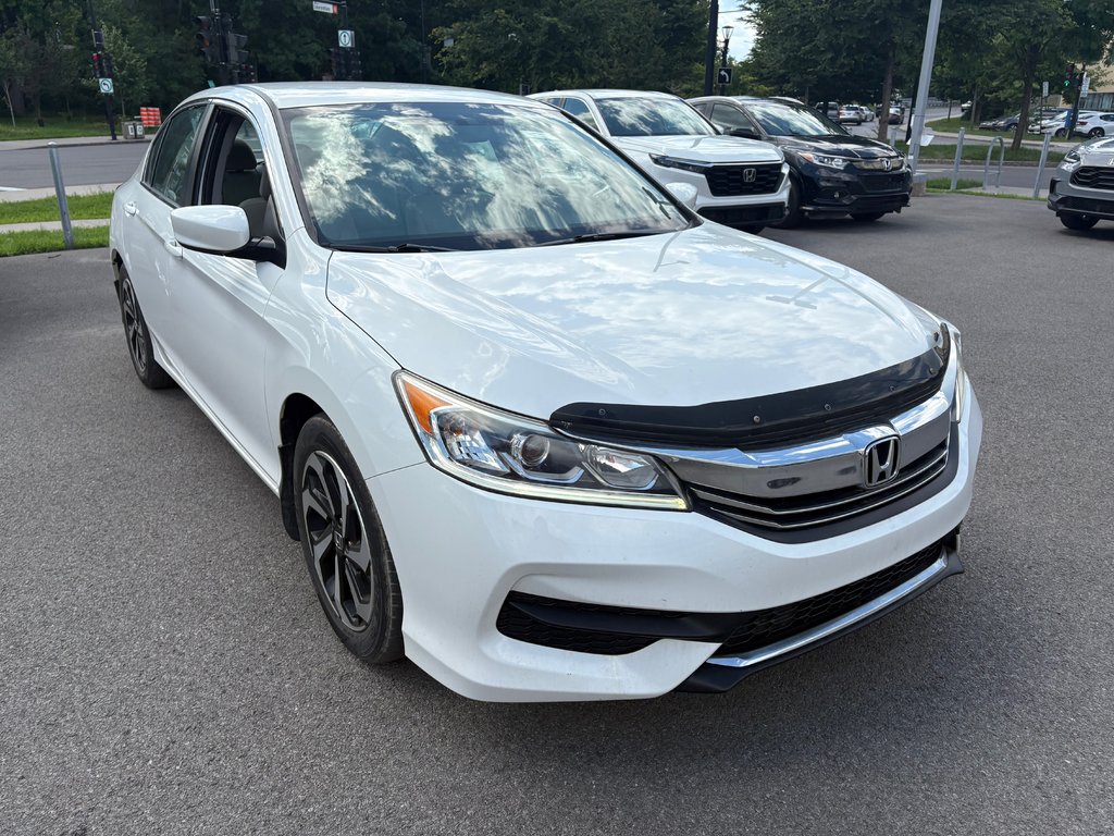 2017 Honda Accord Sedan LX in Montréal, Quebec - 2 - w1024h768px