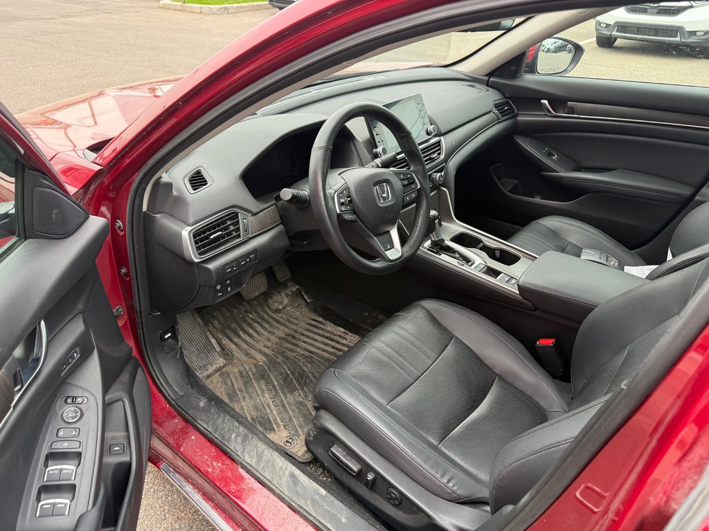 Honda Accord Sedan Touring/15 DOSSIERS D'ENTRETIEN/JAMAIS ACCIDENTÉ 2018 à Lachenaie, Québec - 10 - w1024h768px