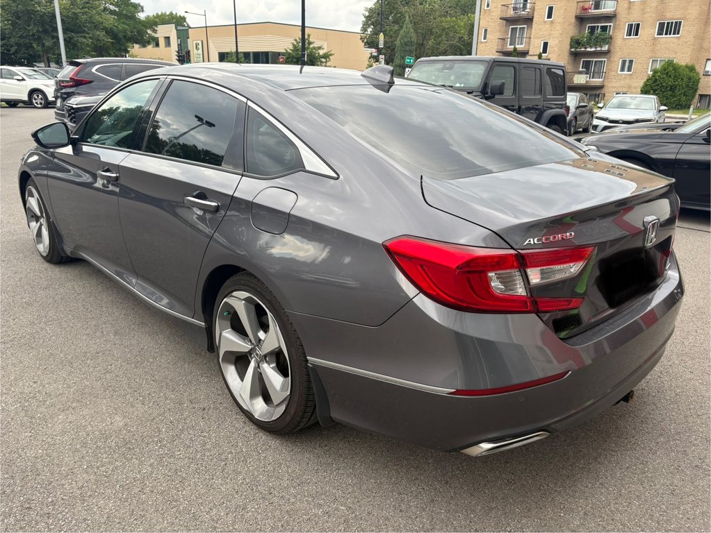 2018 Honda Accord Sedan Touring in Montréal, Quebec - 4 - w1024h768px