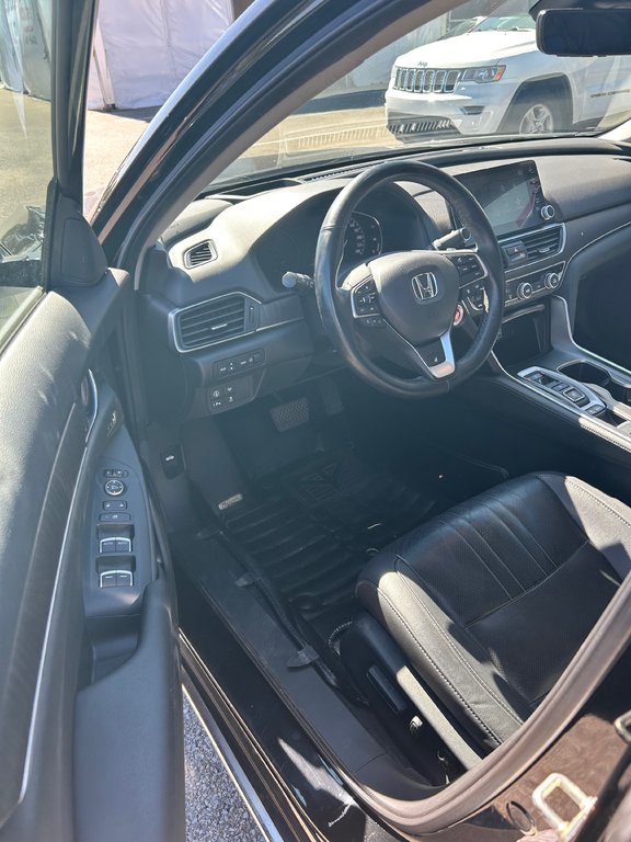 Honda Accord Sedan Touring 2.0 2019 à Lachenaie, Québec - 7 - w1024h768px