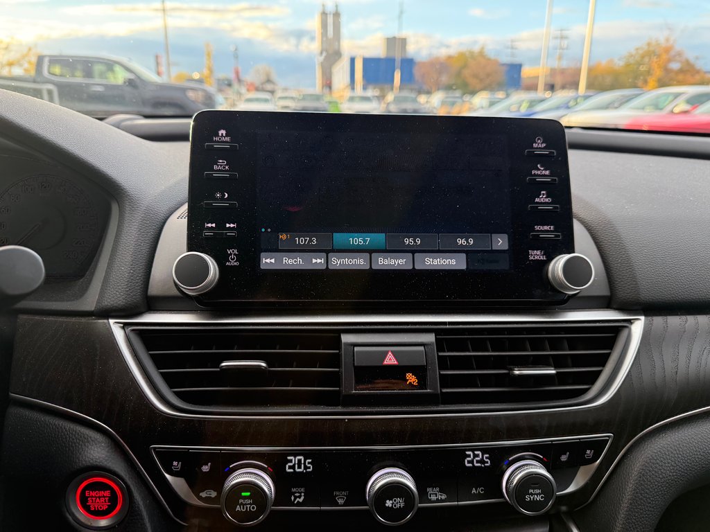 2021 Honda Accord Sedan Touring in Montreal, Quebec - 8 - w1024h768px