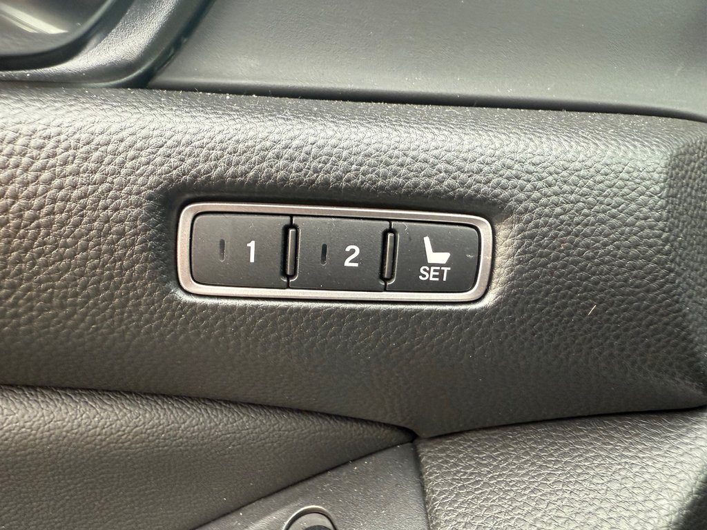 2021 Honda Accord Sedan Touring in Montreal, Quebec - 9 - w1024h768px