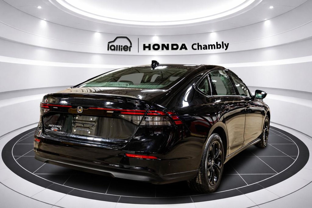2025 Honda Accord Sedan SE MAGS I TOIT OUVRANT I CARPLAY I SIEGES CHAUFFANTS I DEMARREUR I SECURITE ACTIVE in Montréal, Quebec - 7 - w1024h768px
