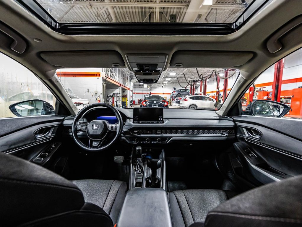 2025 Honda Accord Sedan SE MAGS I TOIT OUVRANT I CARPLAY I SIEGES CHAUFFANTS I DEMARREUR I SECURITE ACTIVE in Montréal, Quebec - 14 - w1024h768px