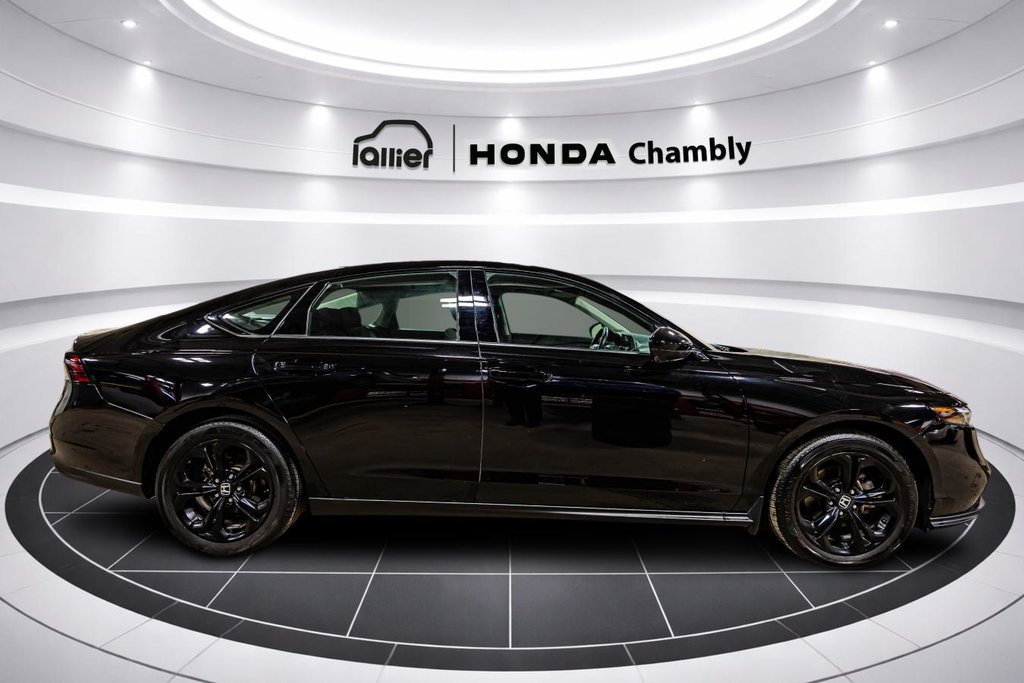 2025 Honda Accord Sedan SE MAGS I TOIT OUVRANT I CARPLAY I SIEGES CHAUFFANTS I DEMARREUR I SECURITE ACTIVE in Montréal, Quebec - 8 - w1024h768px