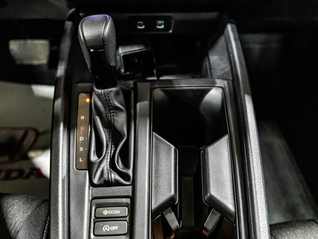 2025 Honda Accord Sedan SE MAGS I TOIT OUVRANT I CARPLAY I SIEGES CHAUFFANTS I DEMARREUR I SECURITE ACTIVE in Montréal, Quebec - 25 - w1024h768px