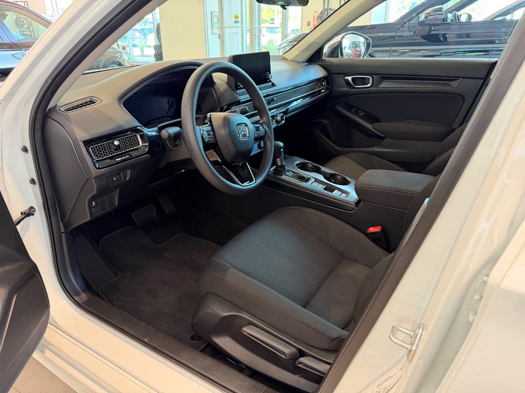 Honda Civic Berline Lx demo 2026 à Montréal, Québec - 5 - w1024h768px