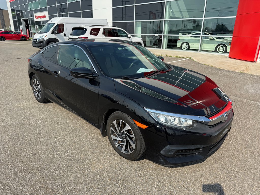 2016 Honda Civic Coupe LX in Lachenaie, Quebec - 5 - w1024h768px