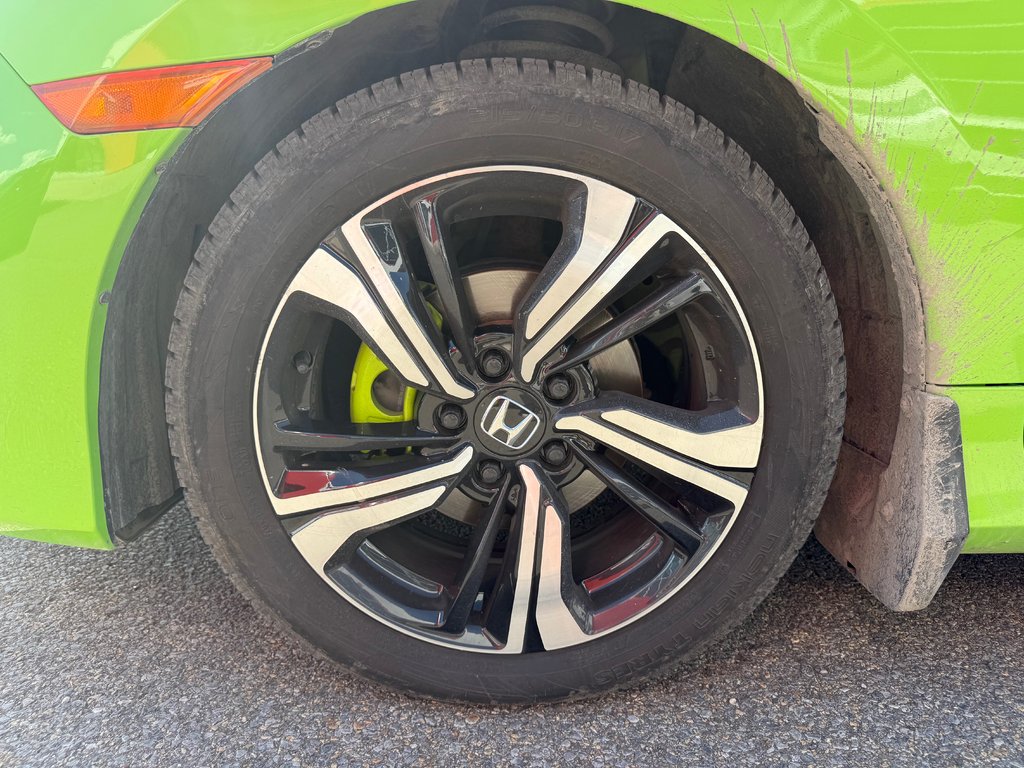 Honda Civic Coupe Touring/TRÈS RARE VERT/14 DOSSIERS ENTRETIENT 2017 à Lachenaie, Québec - 9 - w1024h768px