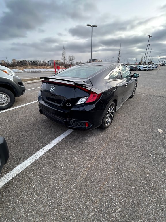 Honda Civic Coupe LX 2018 à , Québec - 4 - w1024h768px