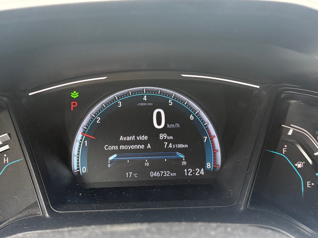 2020 Honda Civic Coupe LX in Montreal, Quebec - 2 - w1024h768px