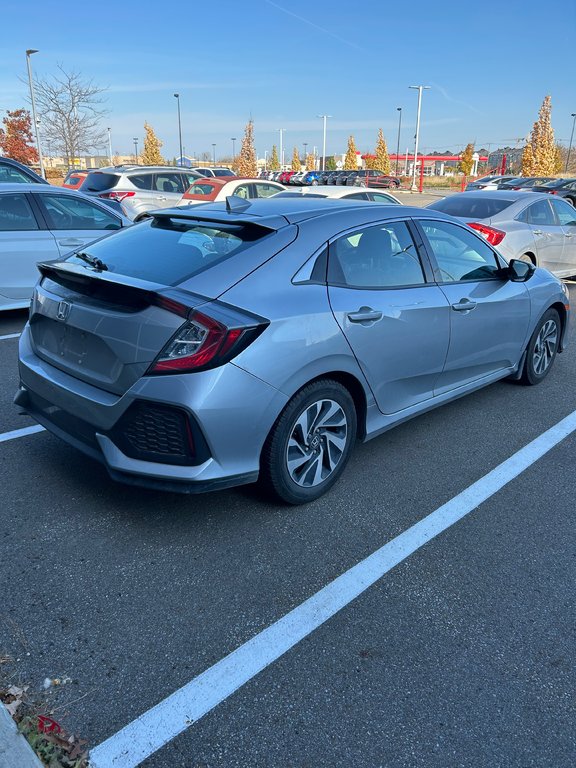 2017  Civic Hatchback LX in Montreal, Quebec - 4 - w1024h768px