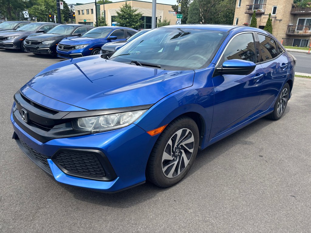2017 Honda Civic Hatchback LX in Montréal, Quebec - 1 - w1024h768px