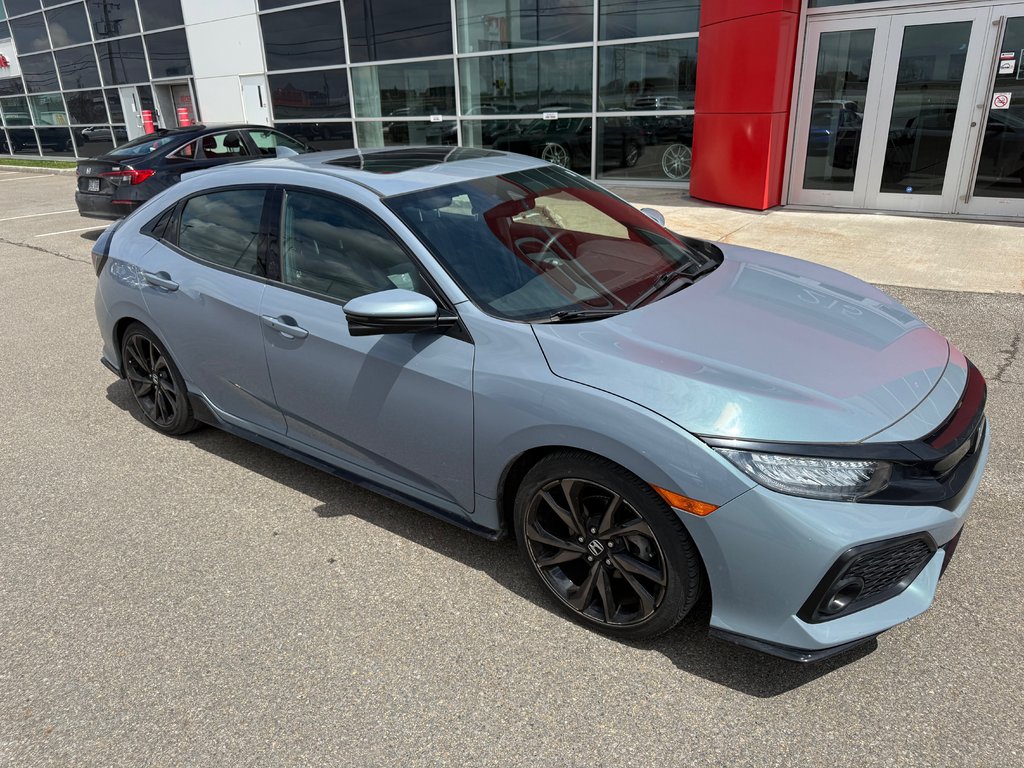 2017 Honda Civic Hatchback Sport Touring in Lachenaie, Quebec - 7 - w1024h768px