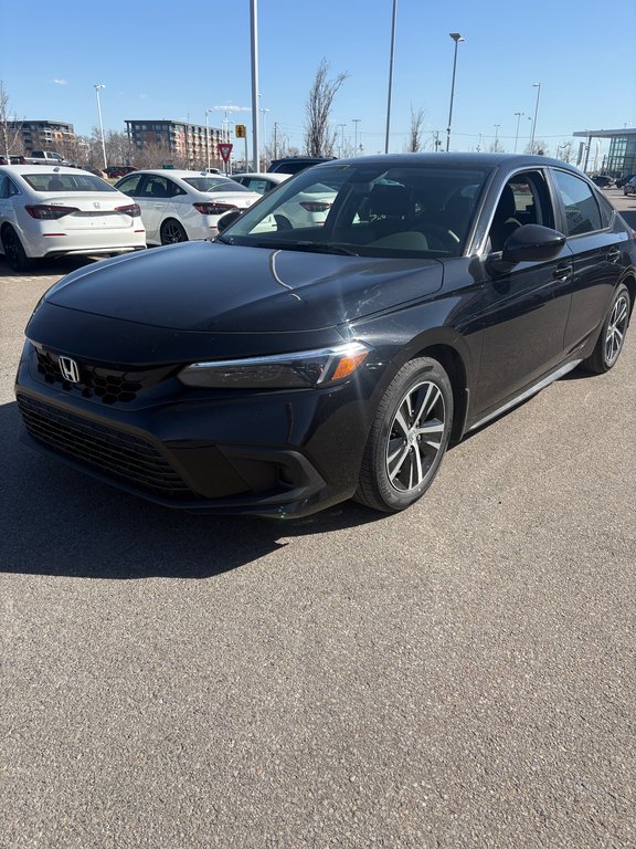 Honda Civic Hatchback LX 2022 à Lachenaie, Québec - 1 - w1024h768px