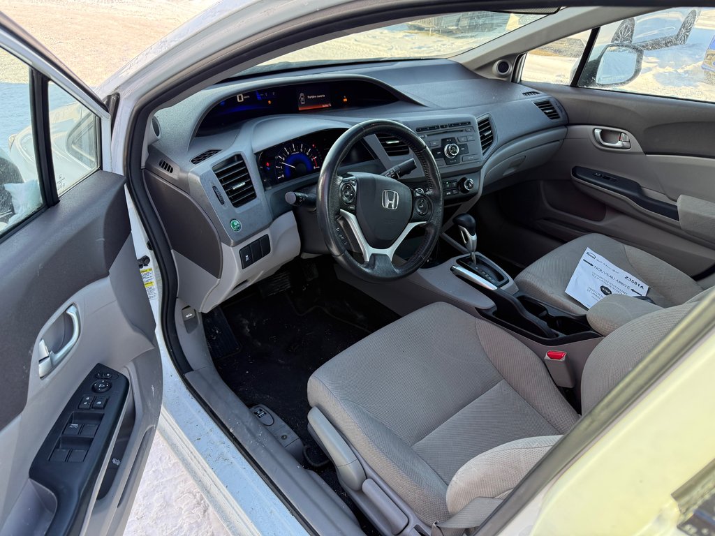 2012 Honda Civic Sdn UN VRAI PETIT BIJOU !!! in , Quebec - 5 - w1024h768px