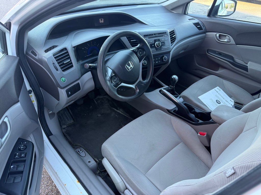 2012 Honda Civic Sdn LX/UN PROPRIÉTAIRE/JAMAISACCIDENTÉ in Montréal, Quebec - 9 - w1024h768px