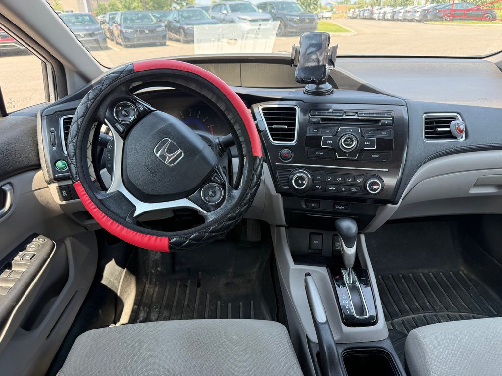 Honda Civic Sdn LX/JAMAIS ACCIDENTÉ 2013 à Montréal, Québec - 10 - w1024h768px