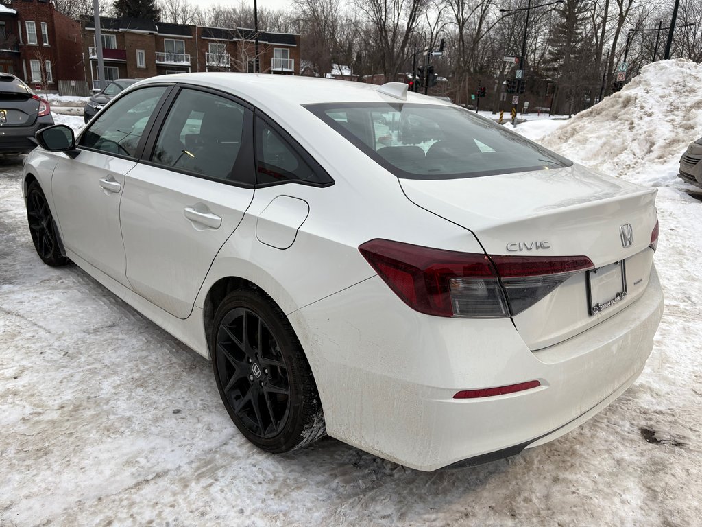 2025 Honda Civic Sedan Hybrid SPORT in Montréal, Quebec - 4 - w1024h768px