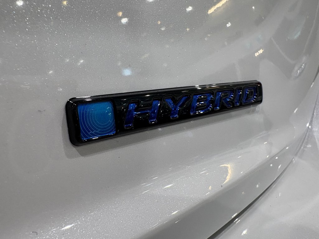 2026 Honda Civic Sedan Hybrid SPORT in Montréal, Quebec - 6 - w1024h768px