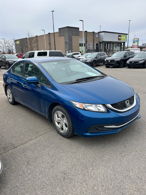 2014 Honda Civic Sedan LX in Lachenaie, Quebec - 7 - w1024h768px