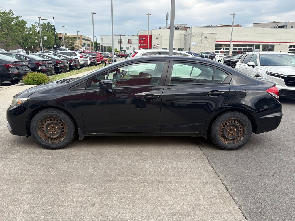 2015 Honda Civic Sedan LX in Montréal, Quebec - 5 - w1024h768px