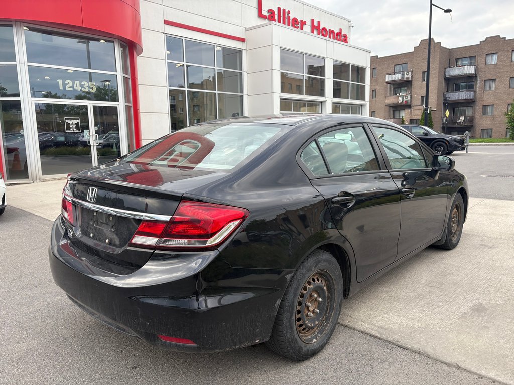 2015 Honda Civic Sedan LX in Montréal, Quebec - 3 - w1024h768px