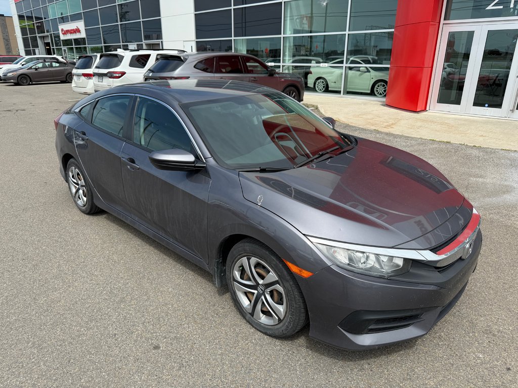 Honda Civic Sedan LX 2016 à Lachenaie, Québec - 3 - w1024h768px