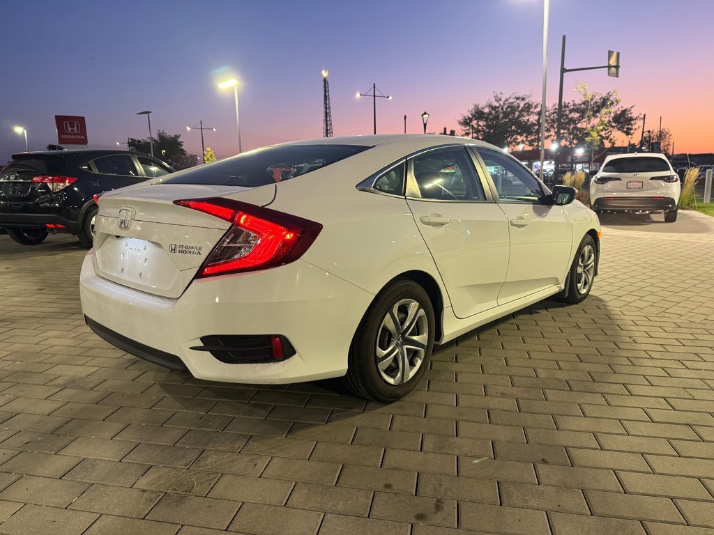 Honda Civic Sedan LX 2016 à Montréal, Québec - 4 - w1024h768px