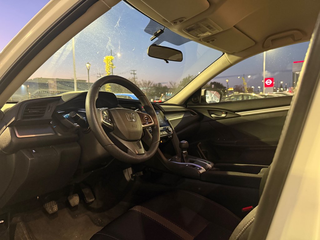 Honda Civic Sedan LX 2016 à Montréal, Québec - 10 - w1024h768px