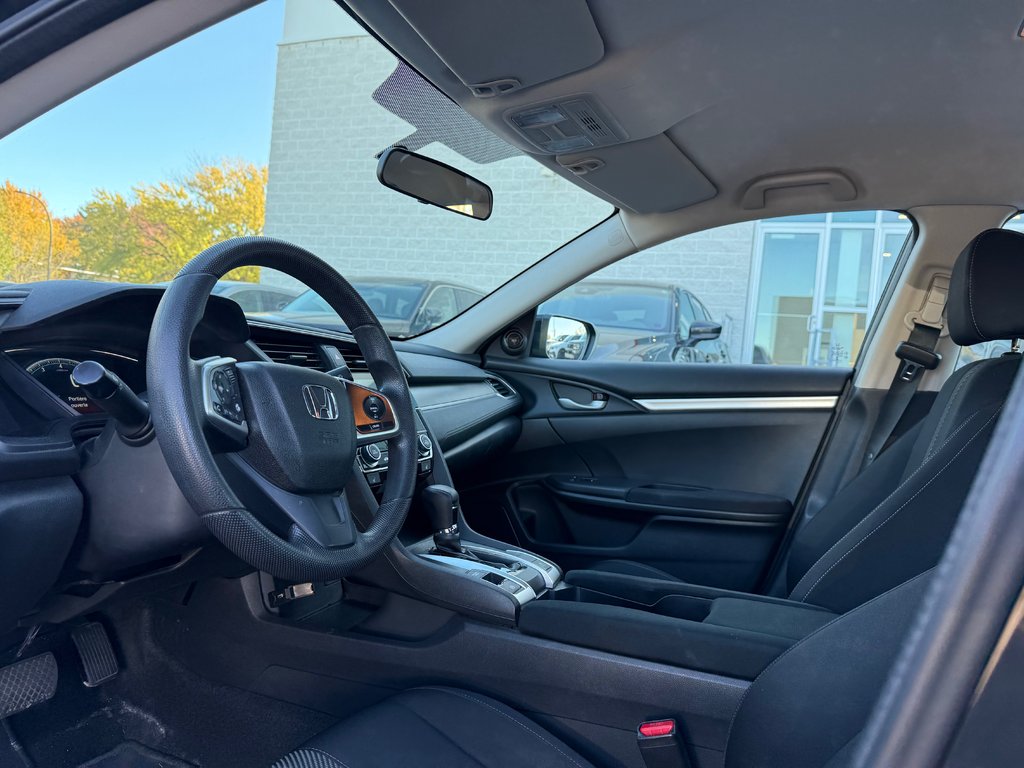 2016 Honda Civic Sedan LX in Montreal, Quebec - 10 - w1024h768px