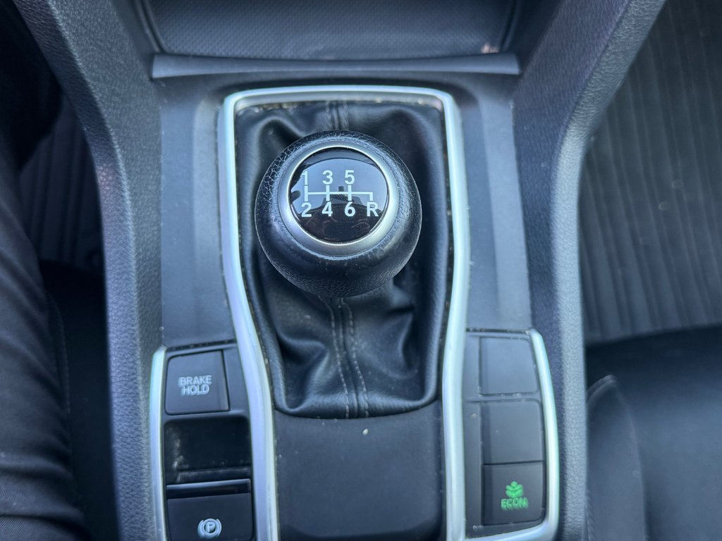2016 Honda Civic Sedan LX in Montreal, Quebec - 10 - w1024h768px